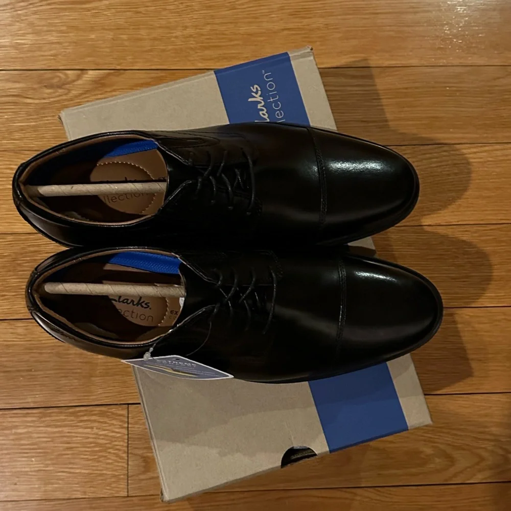 CLARKS men’s Whiddon Cap Toe Black Leather Oxford Dress Shoe